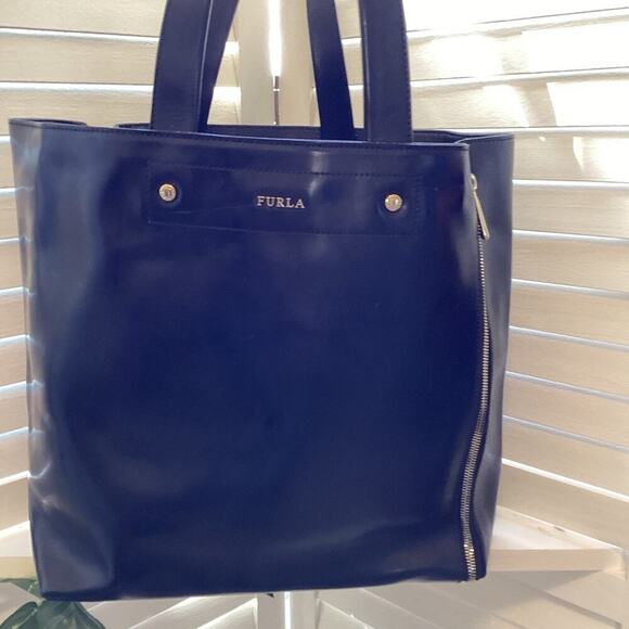 FURLA BLACK SIDE ZIP LEATHER TOTE - Picture 4 of 12